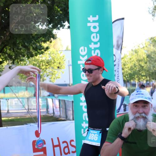 07.09.2025 - 19. Norderstedt Triathlon Zöllner http://msf.ph/oto/8779224 07.09.2025 17:29:10 Ziel 421, 886 meine-sportfotos.de