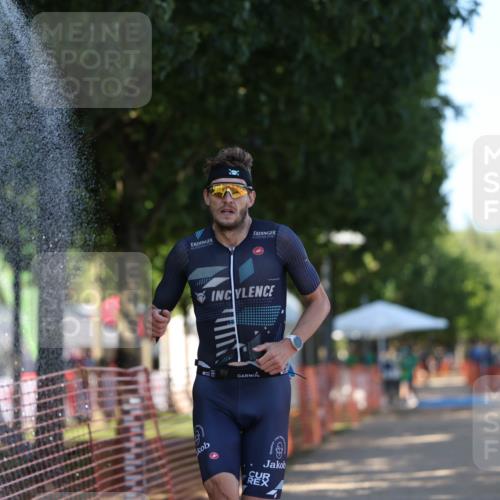 07.09.2025 - 19. Norderstedt Triathlon Michael Strokosch http://msf.ph/oto/8779256 07.09.2025 15:57:13 Laufen 1433 meine-sportfotos.de