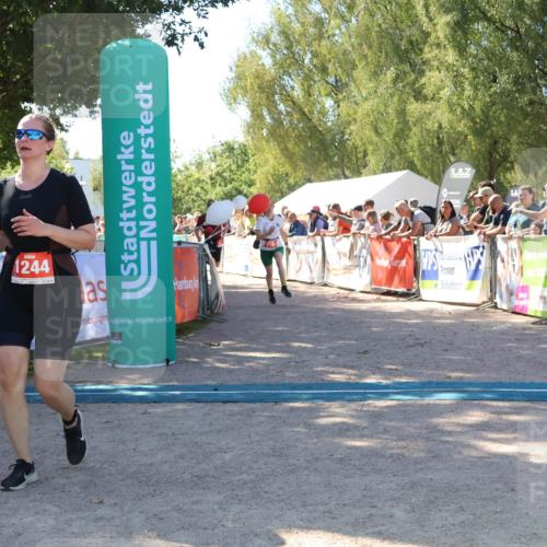 07.09.2025 - 19. Norderstedt Triathlon Zöllner http://msf.ph/oto/8779258 07.09.2025 12:37:38 Ziel 253, 280, 719, 861, 1244 meine-sportfotos.de