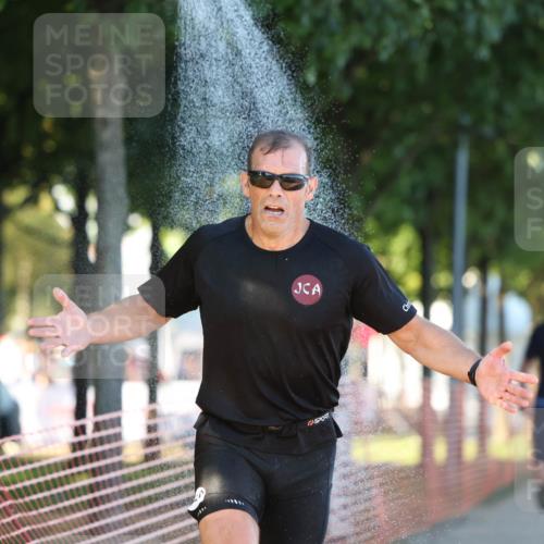 07.09.2025 - 19. Norderstedt Triathlon Michael Strokosch http://msf.ph/oto/8779276 07.09.2025 17:01:13 Laufen 1435, 1448 meine-sportfotos.de
