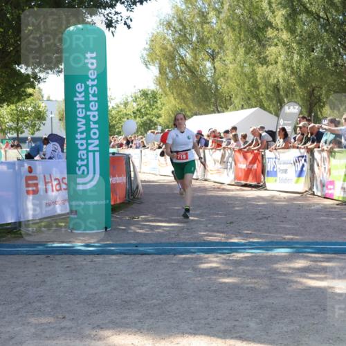07.09.2025 - 19. Norderstedt Triathlon Zöllner http://msf.ph/oto/8779278 07.09.2025 12:37:39 Ziel 253, 280, 719, 861, 1244 meine-sportfotos.de