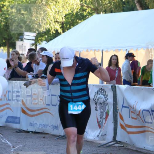 07.09.2025 - 19. Norderstedt Triathlon Zöllner http://msf.ph/oto/8779305 07.09.2025 17:30:12 Ziel 1444 meine-sportfotos.de