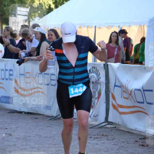 07.09.2025 - 19. Norderstedt Triathlon Zöllner http://msf.ph/oto/8779309 07.09.2025 17:30:12 Ziel 1444 meine-sportfotos.de