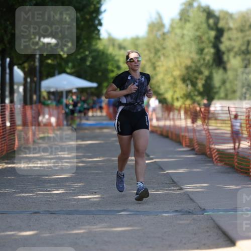 07.09.2025 - 19. Norderstedt Triathlon Michael Strokosch http://msf.ph/oto/8779314 07.09.2025 15:57:50 Laufen 887 meine-sportfotos.de