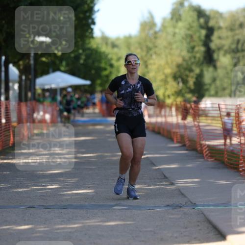 07.09.2025 - 19. Norderstedt Triathlon Michael Strokosch http://msf.ph/oto/8779325 07.09.2025 15:57:50 Laufen 887 meine-sportfotos.de