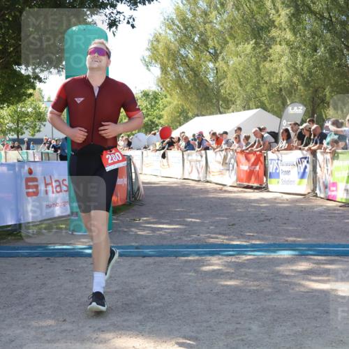 07.09.2025 - 19. Norderstedt Triathlon Zöllner http://msf.ph/oto/8779333 07.09.2025 12:37:43 Ziel 280, 719, 1244 meine-sportfotos.de