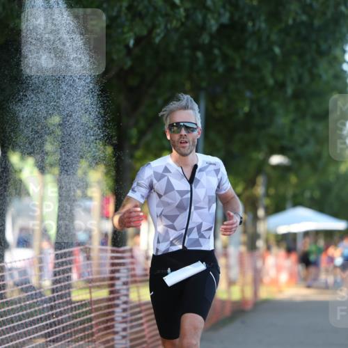 07.09.2025 - 19. Norderstedt Triathlon Michael Strokosch http://msf.ph/oto/8779349 07.09.2025 17:01:27 Laufen  meine-sportfotos.de