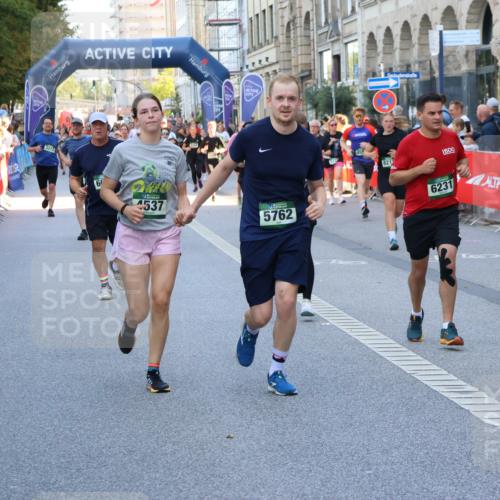07.09.2025 - BARMER Alsterlauf Strokosch-Dieckow http://msf.ph/oto/8779354 07.09.2025 10:06:28 Ziel 2244, 2668, 2795, 3427, 3655, 3691, 3729, 3730, 3739, 3804, 3940, 4064, 4089, 4090, 4502, 4711, 4854, 4934, 5198, 5200, 5333, 5510, 5646, 5801, 5833, 6039, 6342, 8304, 8348 meine-sportfotos.de