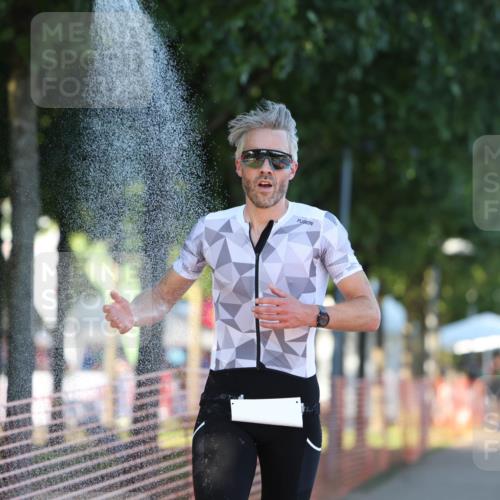 07.09.2025 - 19. Norderstedt Triathlon Michael Strokosch http://msf.ph/oto/8779357 07.09.2025 17:01:27 Laufen  meine-sportfotos.de