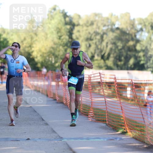 07.09.2025 - 19. Norderstedt Triathlon Michael Strokosch http://msf.ph/oto/8779387 07.09.2025 17:01:41 Laufen 903, 1455 meine-sportfotos.de