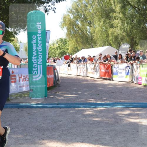 07.09.2025 - 19. Norderstedt Triathlon Zöllner http://msf.ph/oto/8779388 07.09.2025 12:37:54 Ziel 1367 meine-sportfotos.de