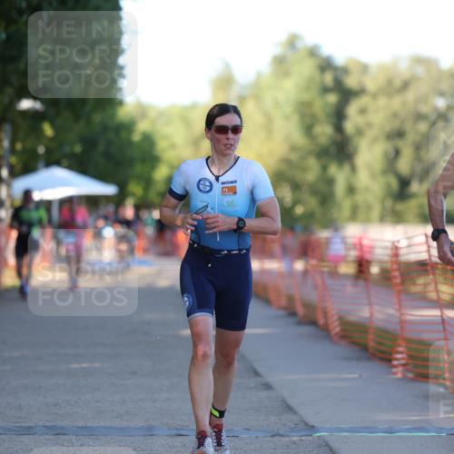 07.09.2025 - 19. Norderstedt Triathlon Michael Strokosch http://msf.ph/oto/8779409 07.09.2025 17:01:43 Laufen 903, 1455 meine-sportfotos.de