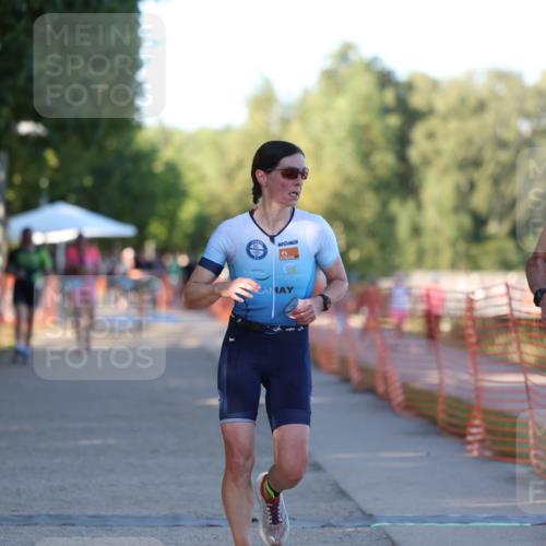 07.09.2025 - 19. Norderstedt Triathlon Michael Strokosch http://msf.ph/oto/8779411 07.09.2025 17:01:43 Laufen 903, 1455 meine-sportfotos.de