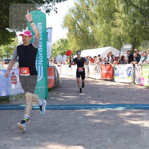 07.09.2025 - 19. Norderstedt Triathlon Zöllner http://msf.ph/oto/8779424 07.09.2025 12:38:30 Ziel 136, 859 meine-sportfotos.de