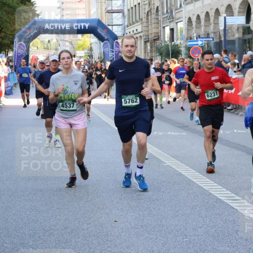 07.09.2025 - BARMER Alsterlauf Strokosch-Dieckow http://msf.ph/oto/8779440 07.09.2025 10:06:27 Ziel 2244, 2668, 2795, 3427, 3655, 3691, 3729, 3730, 3739, 3804, 3940, 4064, 4089, 4090, 4502, 4711, 4854, 4934, 5198, 5200, 5333, 5510, 5646, 5801, 5833, 6039, 6342, 8304, 8348 meine-sportfotos.de