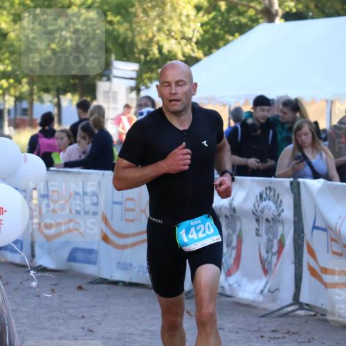 07.09.2025 - 19. Norderstedt Triathlon Zöllner http://msf.ph/oto/8779444 07.09.2025 17:31:13 Ziel 1420 meine-sportfotos.de