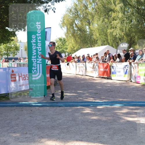 07.09.2025 - 19. Norderstedt Triathlon Zöllner http://msf.ph/oto/8779445 07.09.2025 12:38:32 Ziel 136, 859 meine-sportfotos.de