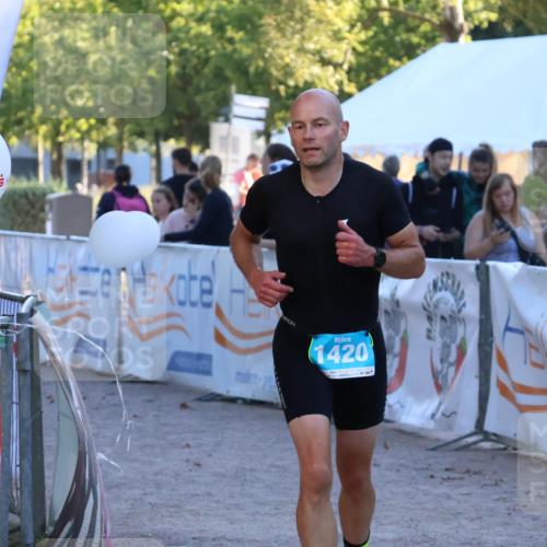 07.09.2025 - 19. Norderstedt Triathlon Zöllner http://msf.ph/oto/8779456 07.09.2025 17:31:13 Ziel 1420 meine-sportfotos.de