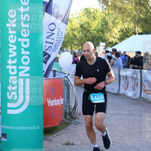 07.09.2025 - 19. Norderstedt Triathlon Zöllner http://msf.ph/oto/8779473 07.09.2025 17:31:14 Ziel 1420 meine-sportfotos.de