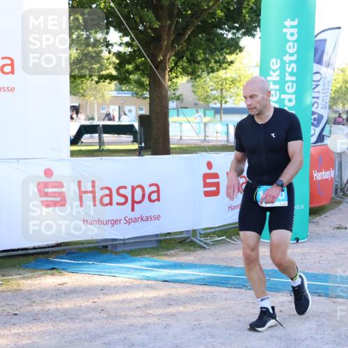 07.09.2025 - 19. Norderstedt Triathlon Zöllner http://msf.ph/oto/8779494 07.09.2025 17:31:16 Ziel 1420 meine-sportfotos.de