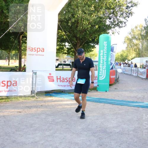07.09.2025 - 19. Norderstedt Triathlon Zöllner http://msf.ph/oto/8779499 07.09.2025 17:31:38 Ziel 384 meine-sportfotos.de