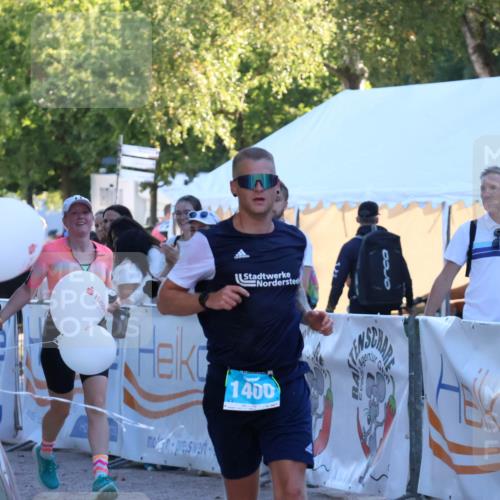 07.09.2025 - 19. Norderstedt Triathlon Zöllner http://msf.ph/oto/8779523 07.09.2025 17:31:54 Ziel 914, 1400, 1442 meine-sportfotos.de