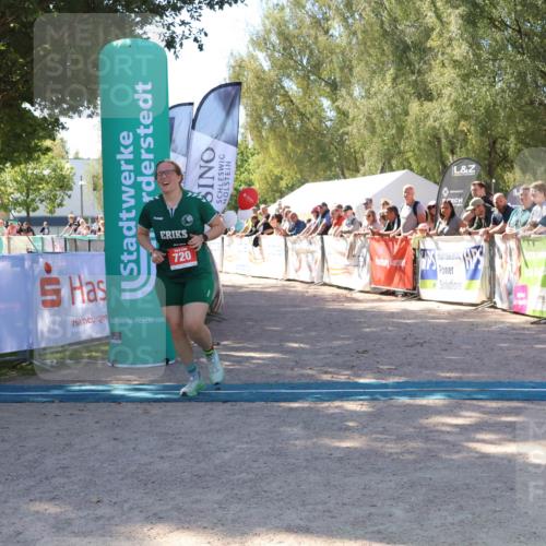 07.09.2025 - 19. Norderstedt Triathlon Zöllner http://msf.ph/oto/8779529 07.09.2025 12:38:58 Ziel 720 meine-sportfotos.de
