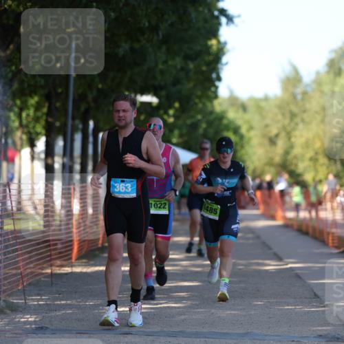 07.09.2025 - 19. Norderstedt Triathlon Michael Strokosch http://msf.ph/oto/8779530 07.09.2025 15:58:56 Laufen 363, 390, 1485 meine-sportfotos.de