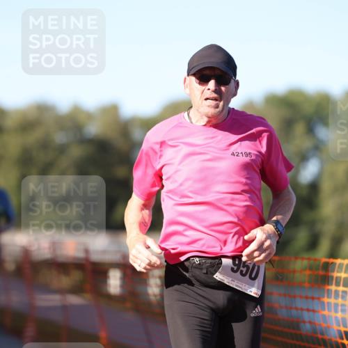07.09.2025 - 19. Norderstedt Triathlon Michael Strokosch http://msf.ph/oto/8779556 07.09.2025 17:02:25 Laufen 878, 1086, 1476, 1613 meine-sportfotos.de