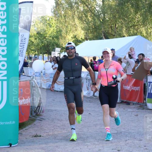 07.09.2025 - 19. Norderstedt Triathlon Zöllner http://msf.ph/oto/8779582 07.09.2025 17:31:59 Ziel 914, 1400, 1442 meine-sportfotos.de