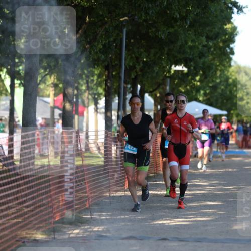 07.09.2025 - 19. Norderstedt Triathlon Michael Strokosch http://msf.ph/oto/8779590 07.09.2025 15:59:25 Laufen 514, 1404, 1422 meine-sportfotos.de