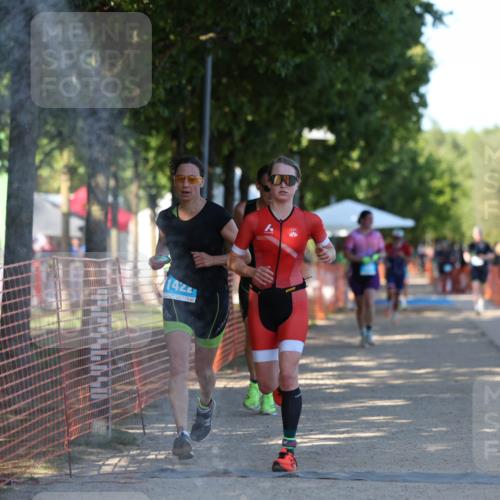 07.09.2025 - 19. Norderstedt Triathlon Michael Strokosch http://msf.ph/oto/8779610 07.09.2025 15:59:26 Laufen 1404, 1422 meine-sportfotos.de