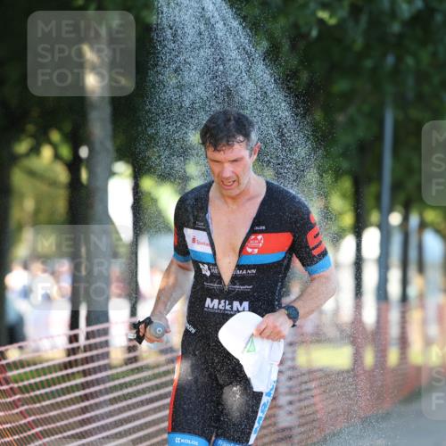 07.09.2025 - 19. Norderstedt Triathlon Michael Strokosch http://msf.ph/oto/8779629 07.09.2025 17:02:39 Laufen 1417 meine-sportfotos.de