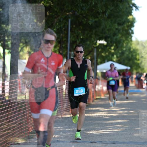 07.09.2025 - 19. Norderstedt Triathlon Michael Strokosch http://msf.ph/oto/8779632 07.09.2025 15:59:28 Laufen 408, 1404, 1422 meine-sportfotos.de