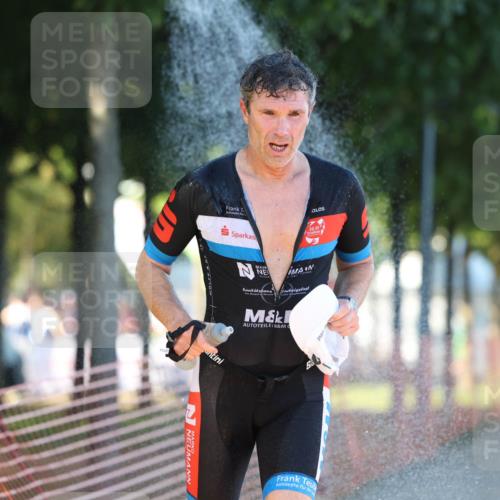 07.09.2025 - 19. Norderstedt Triathlon Michael Strokosch http://msf.ph/oto/8779634 07.09.2025 17:02:39 Laufen 1417 meine-sportfotos.de