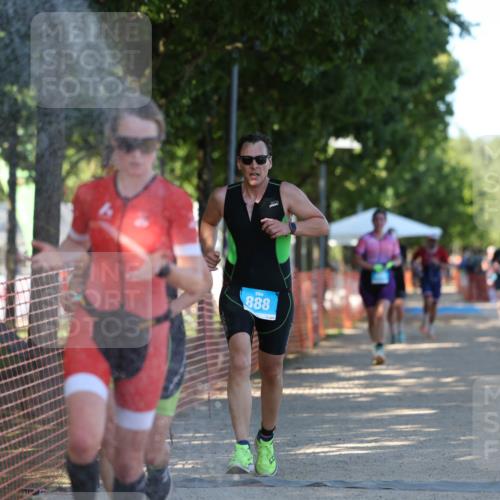 07.09.2025 - 19. Norderstedt Triathlon Michael Strokosch http://msf.ph/oto/8779635 07.09.2025 15:59:28 Laufen 408, 1404, 1422 meine-sportfotos.de