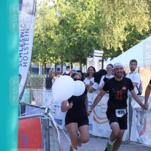 07.09.2025 - 19. Norderstedt Triathlon Zöllner http://msf.ph/oto/8779651 07.09.2025 17:32:25 Ziel 935 meine-sportfotos.de