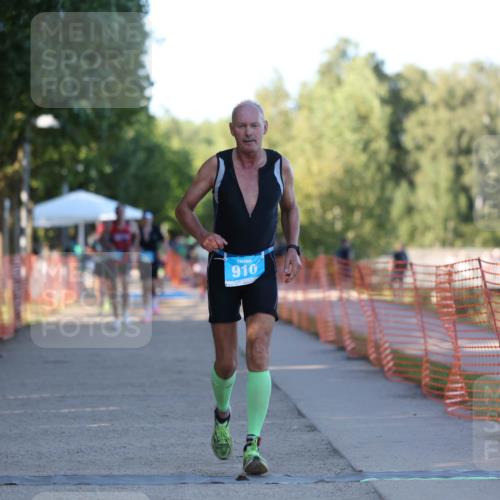 07.09.2025 - 19. Norderstedt Triathlon Michael Strokosch http://msf.ph/oto/8779652 07.09.2025 17:02:57 Laufen 910 meine-sportfotos.de