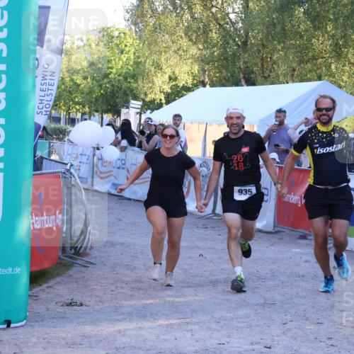 07.09.2025 - 19. Norderstedt Triathlon Zöllner http://msf.ph/oto/8779674 07.09.2025 17:32:26 Ziel 935 meine-sportfotos.de