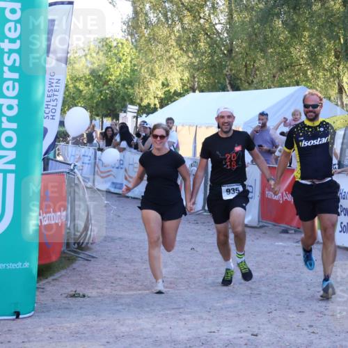 07.09.2025 - 19. Norderstedt Triathlon Zöllner http://msf.ph/oto/8779676 07.09.2025 17:32:26 Ziel 935 meine-sportfotos.de