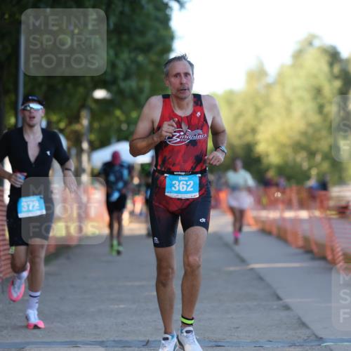 07.09.2025 - 19. Norderstedt Triathlon Michael Strokosch http://msf.ph/oto/8779690 07.09.2025 17:03:06 Laufen 362, 372, 409, 944 meine-sportfotos.de