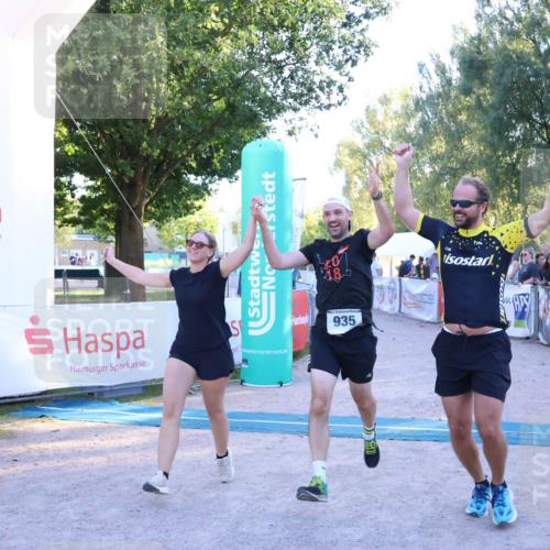 07.09.2025 - 19. Norderstedt Triathlon Zöllner http://msf.ph/oto/8779707 07.09.2025 17:32:28 Ziel 935 meine-sportfotos.de