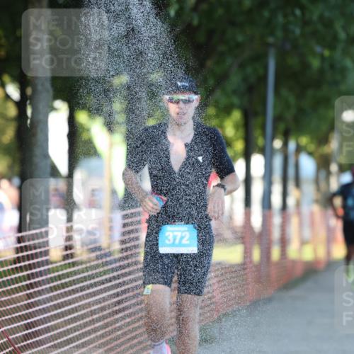 07.09.2025 - 19. Norderstedt Triathlon Michael Strokosch http://msf.ph/oto/8779712 07.09.2025 17:03:08 Laufen 362, 372, 409, 944 meine-sportfotos.de