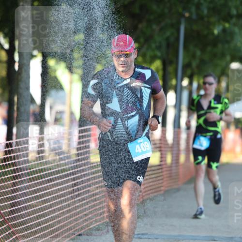 07.09.2025 - 19. Norderstedt Triathlon Michael Strokosch http://msf.ph/oto/8779740 07.09.2025 17:03:15 Laufen 409, 915, 944 meine-sportfotos.de
