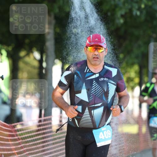 07.09.2025 - 19. Norderstedt Triathlon Michael Strokosch http://msf.ph/oto/8779754 07.09.2025 17:03:16 Laufen 409, 915, 944 meine-sportfotos.de
