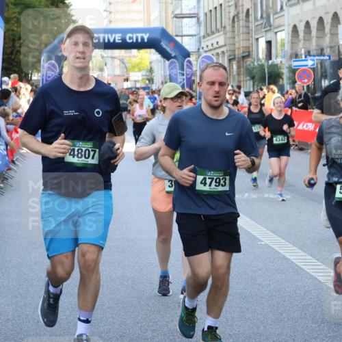 07.09.2025 - BARMER Alsterlauf Strokosch-Dieckow http://msf.ph/oto/8779755 07.09.2025 10:06:19 Ziel 2244, 2254, 2380, 2467, 2468, 2523, 2573, 2574, 2668, 2795, 3184, 3275, 3427, 3428, 3439, 3655, 3691, 3739, 3804, 3810, 3940, 3957, 3958, 4064, 4272, 4356, 4502, 4854, 5217, 5348, 5510, 5602, 5646, 5759, 5801, 5934, 6036, 6039, 6342, 8304, 8348 meine-sportfotos.de