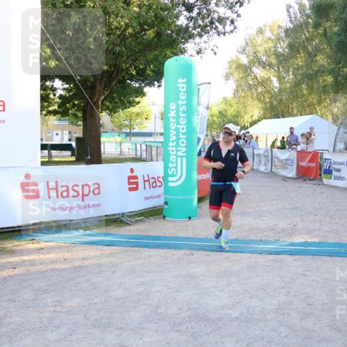 07.09.2025 - 19. Norderstedt Triathlon Zöllner http://msf.ph/oto/8779758 07.09.2025 17:33:04 Ziel 931 meine-sportfotos.de