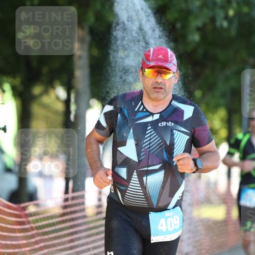 07.09.2025 - 19. Norderstedt Triathlon Michael Strokosch http://msf.ph/oto/8779759 07.09.2025 17:03:16 Laufen 409, 915, 944 meine-sportfotos.de