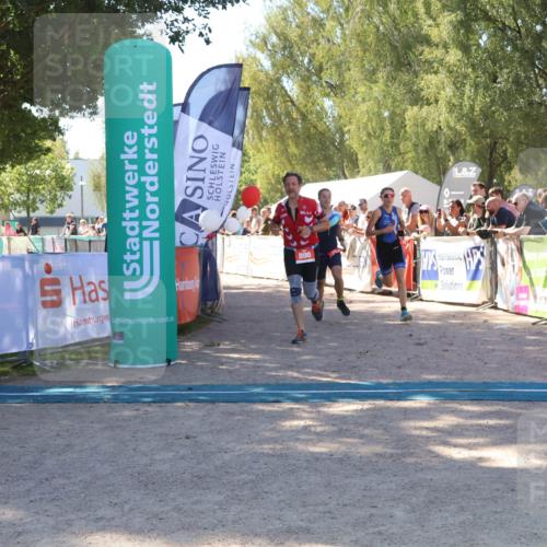 07.09.2025 - 19. Norderstedt Triathlon Zöllner http://msf.ph/oto/8779859 07.09.2025 12:42:27 Ziel 168, 741, 800 meine-sportfotos.de