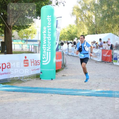 07.09.2025 - 19. Norderstedt Triathlon Zöllner http://msf.ph/oto/8779871 07.09.2025 17:33:27 Ziel 1446 meine-sportfotos.de
